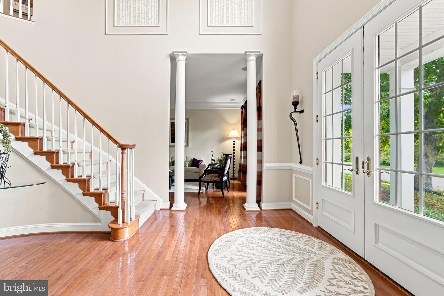 25717 Summerbank Ct Property Photo 10