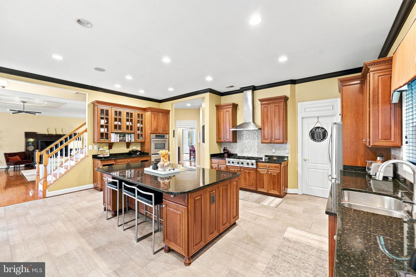 25717 Summerbank Ct Property Photo 40