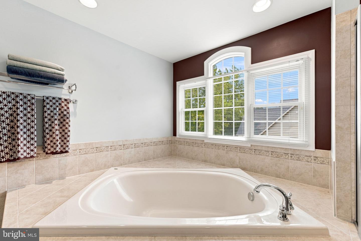 25717 Summerbank Ct Property Photo 60