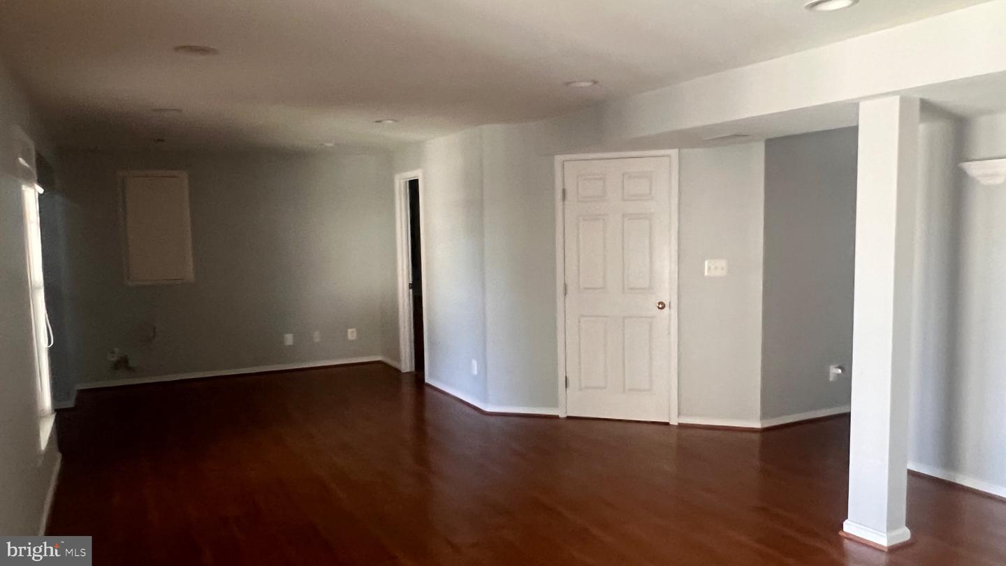 20409 Plainfield St Property Photo 14