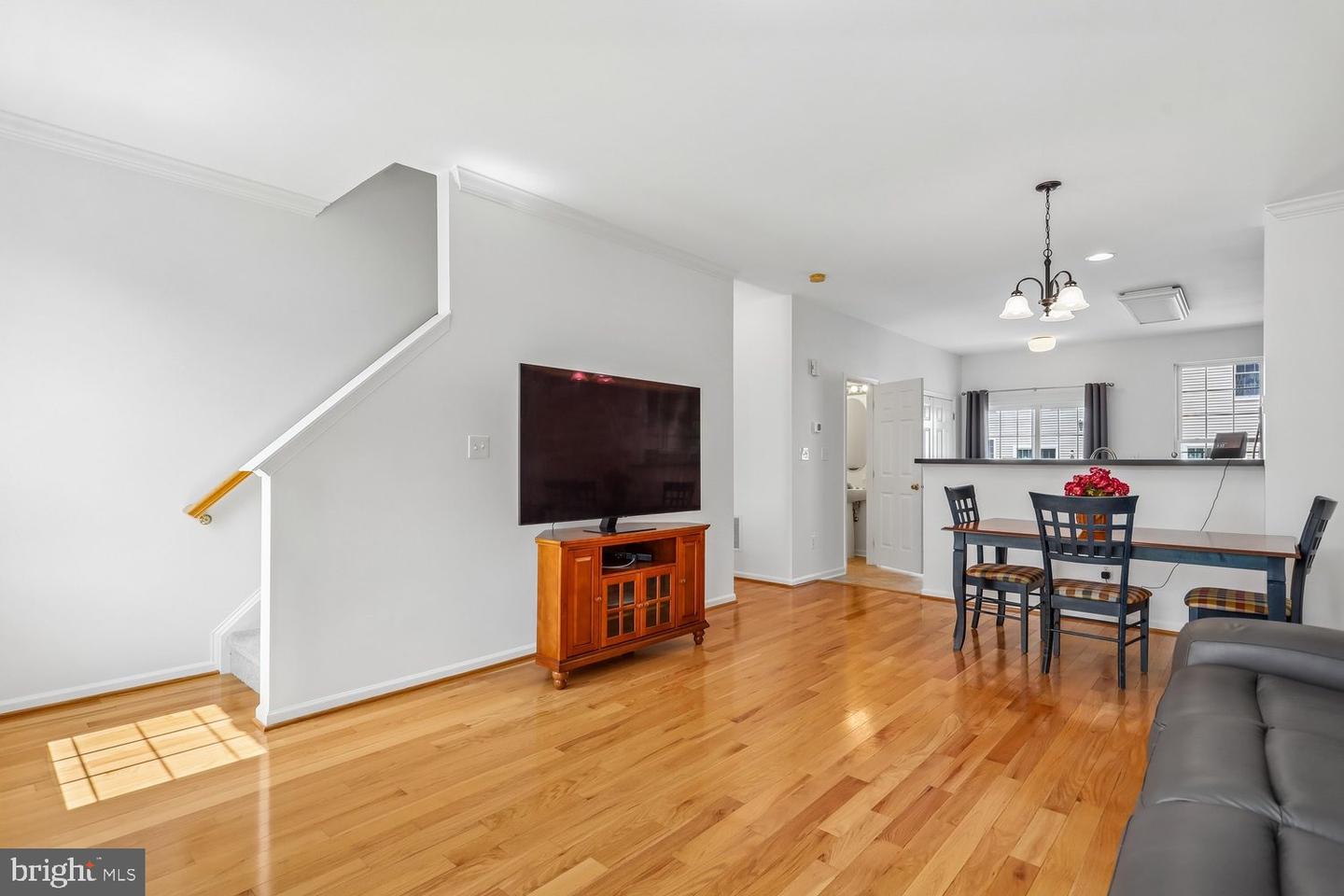 42792 Sykes Ter Property Photo 10