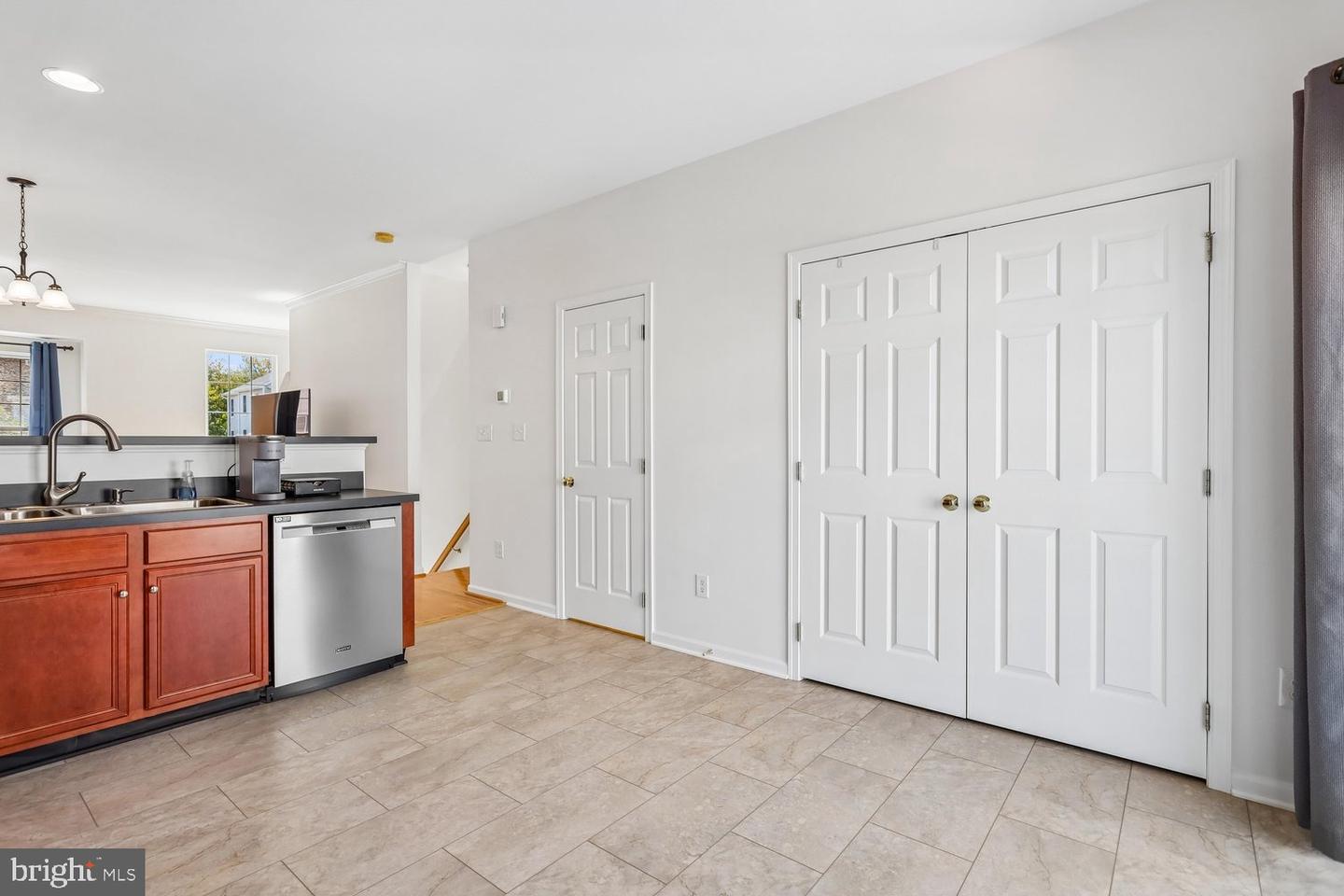 42792 Sykes Ter Property Photo 15