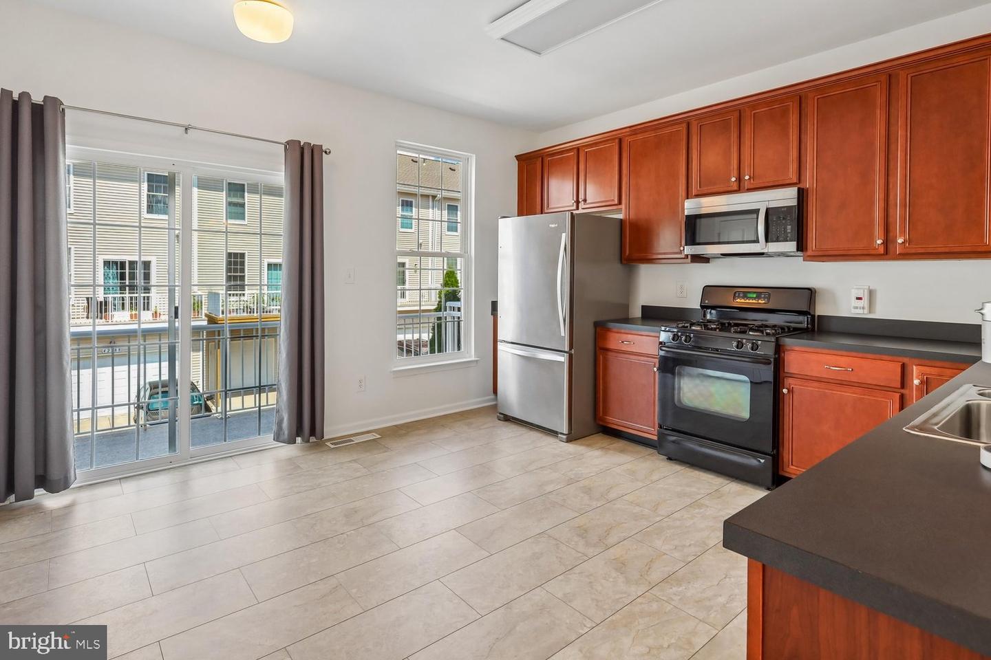 42792 Sykes Ter Property Photo 16