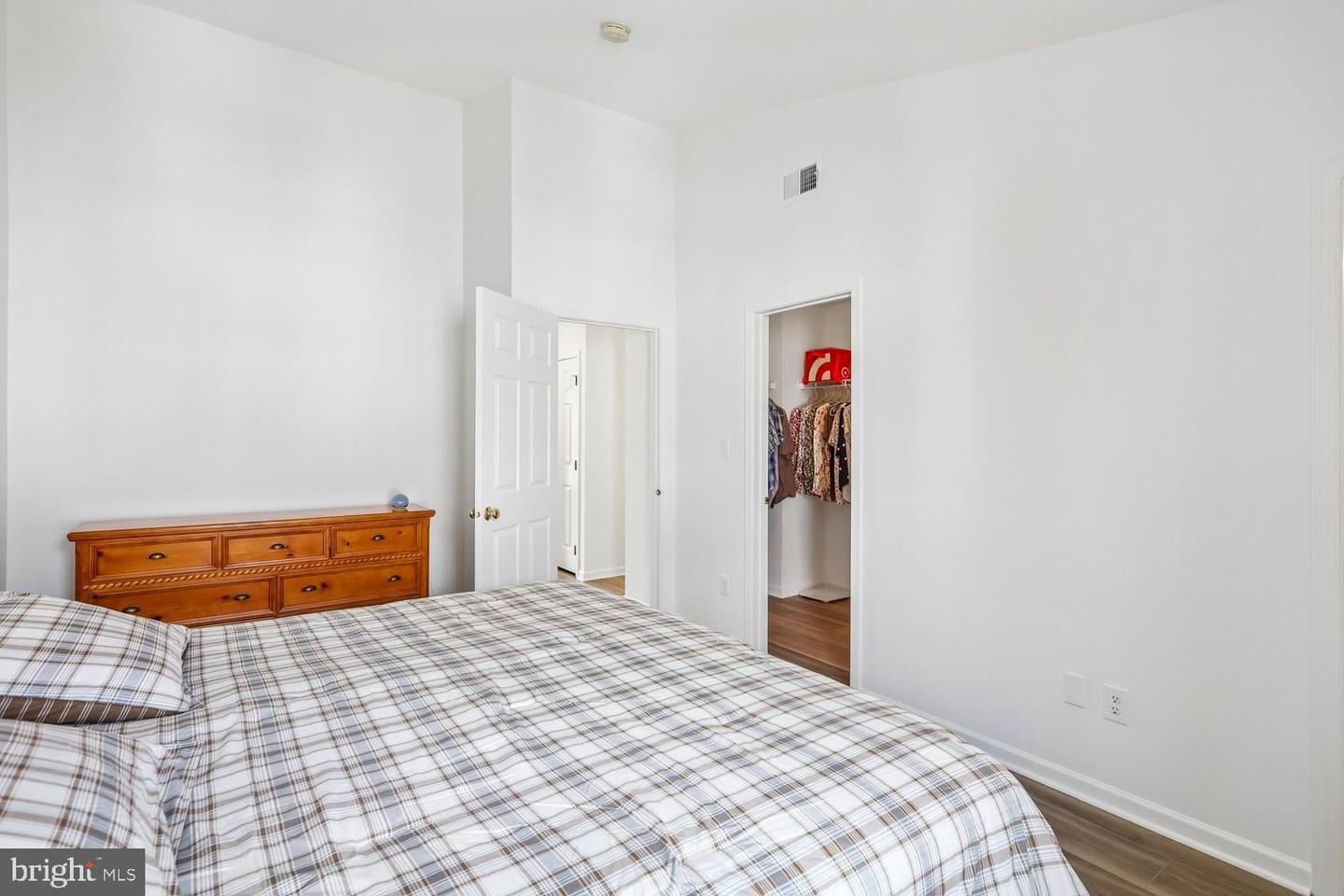 42792 Sykes Ter Property Photo 23