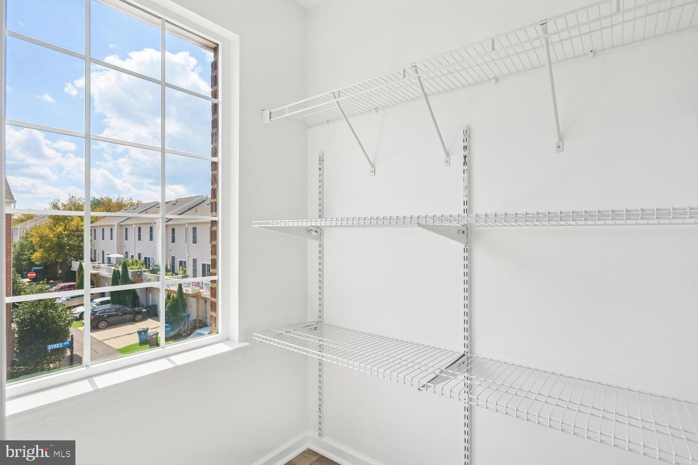 42792 Sykes Ter Property Photo 27