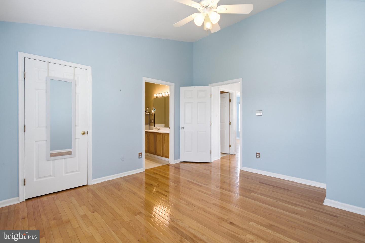 46670 Cavendish Sq Property Photo 18