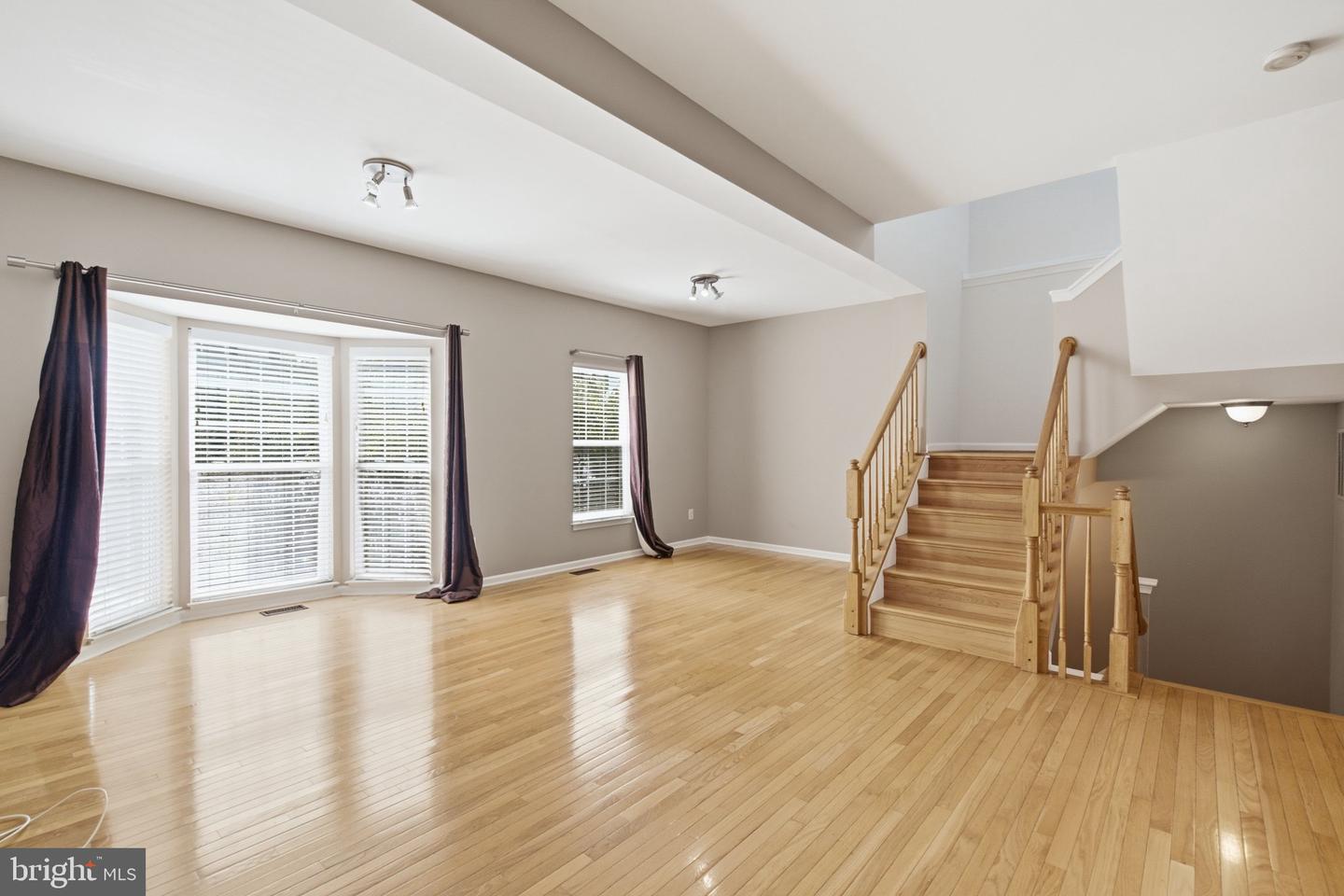46670 Cavendish Sq Property Photo 20