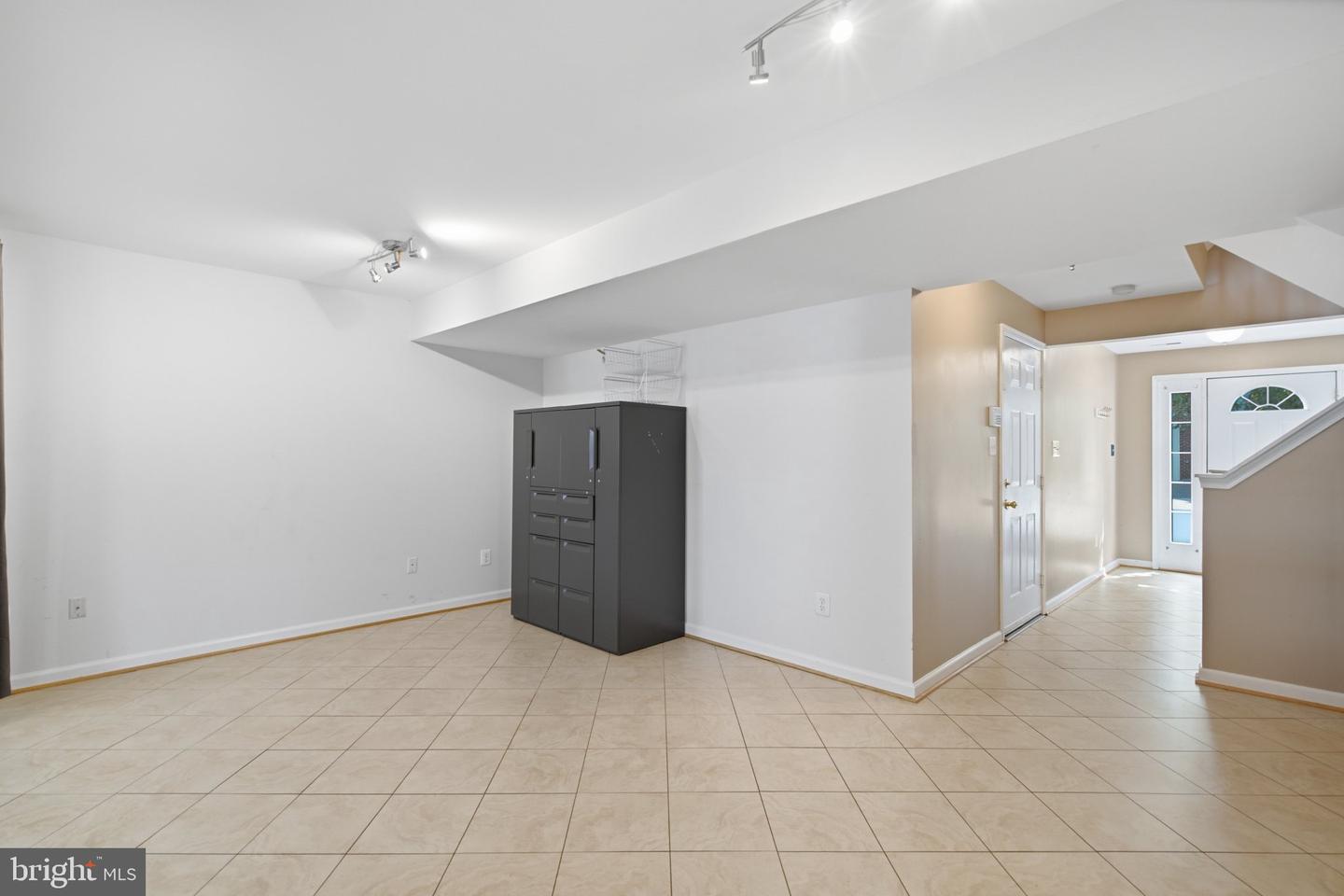 46670 Cavendish Sq Property Photo 28
