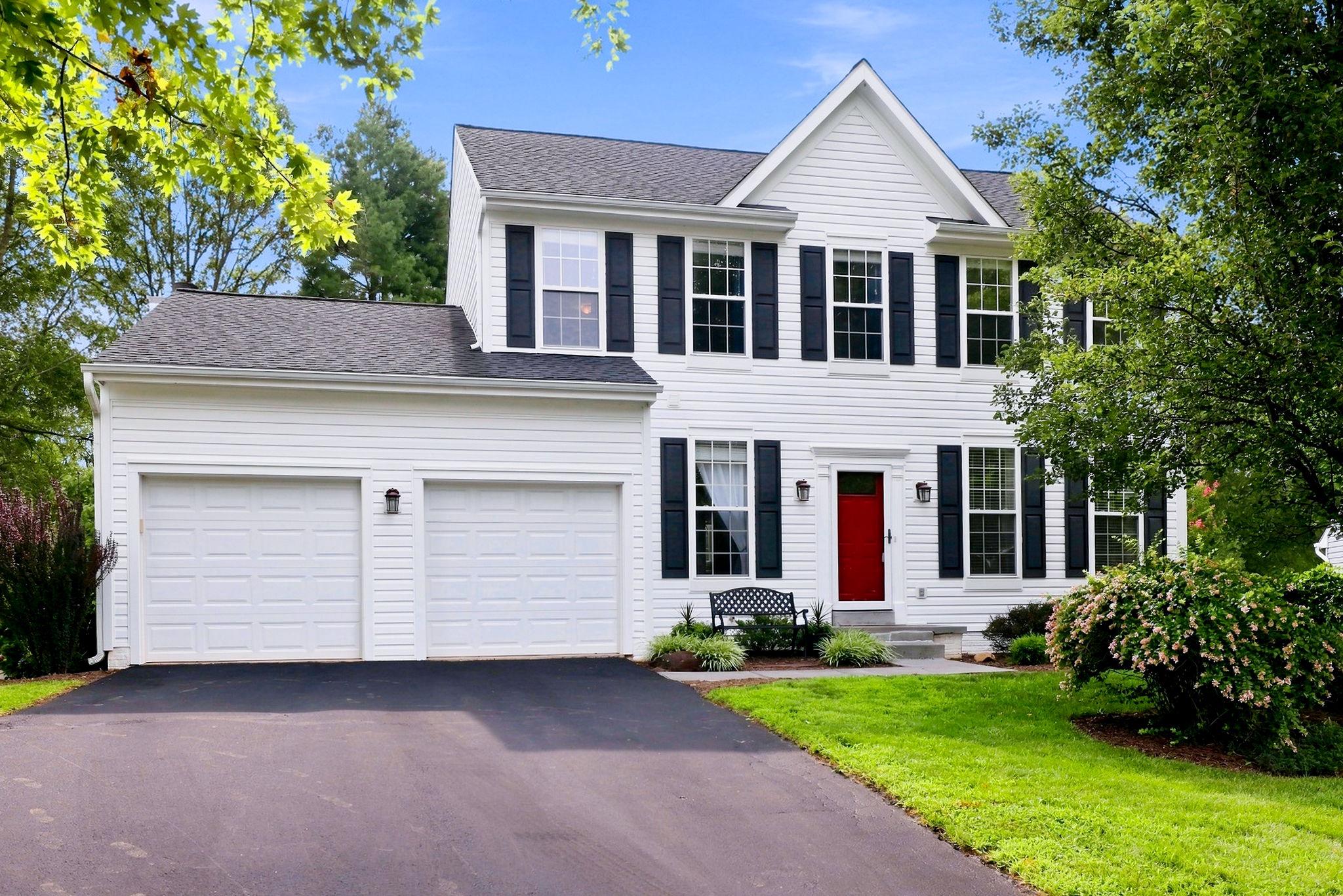 17216 Rosecliff Property Photo 1