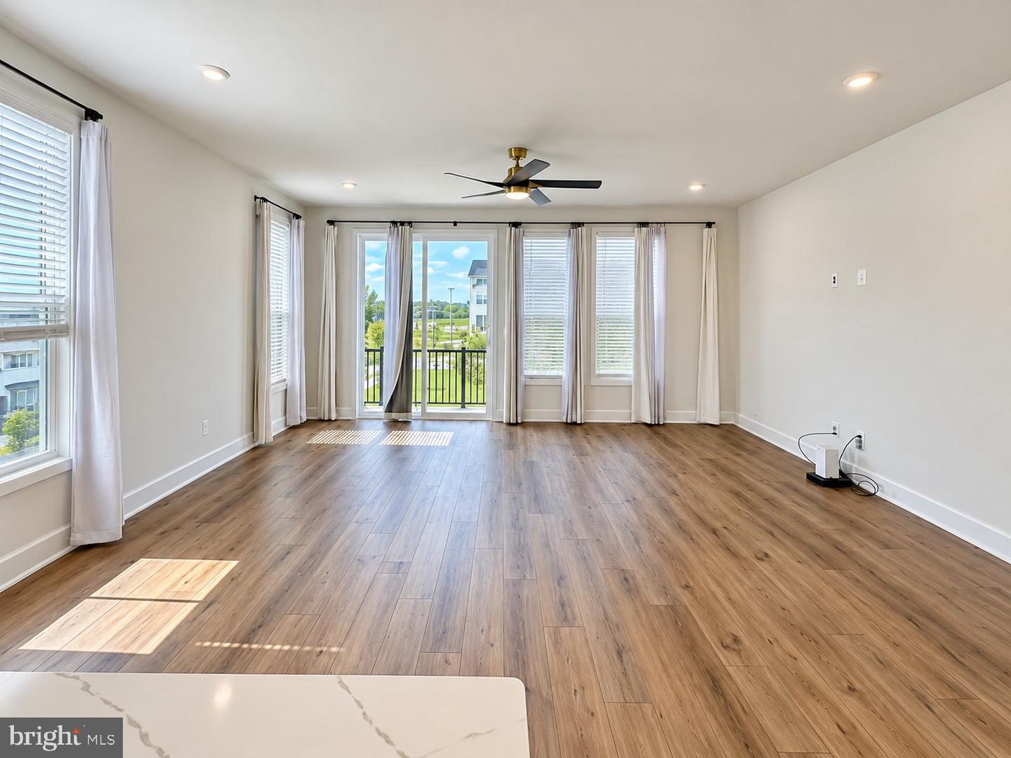 23083 Soaring Ter Property Photo 5