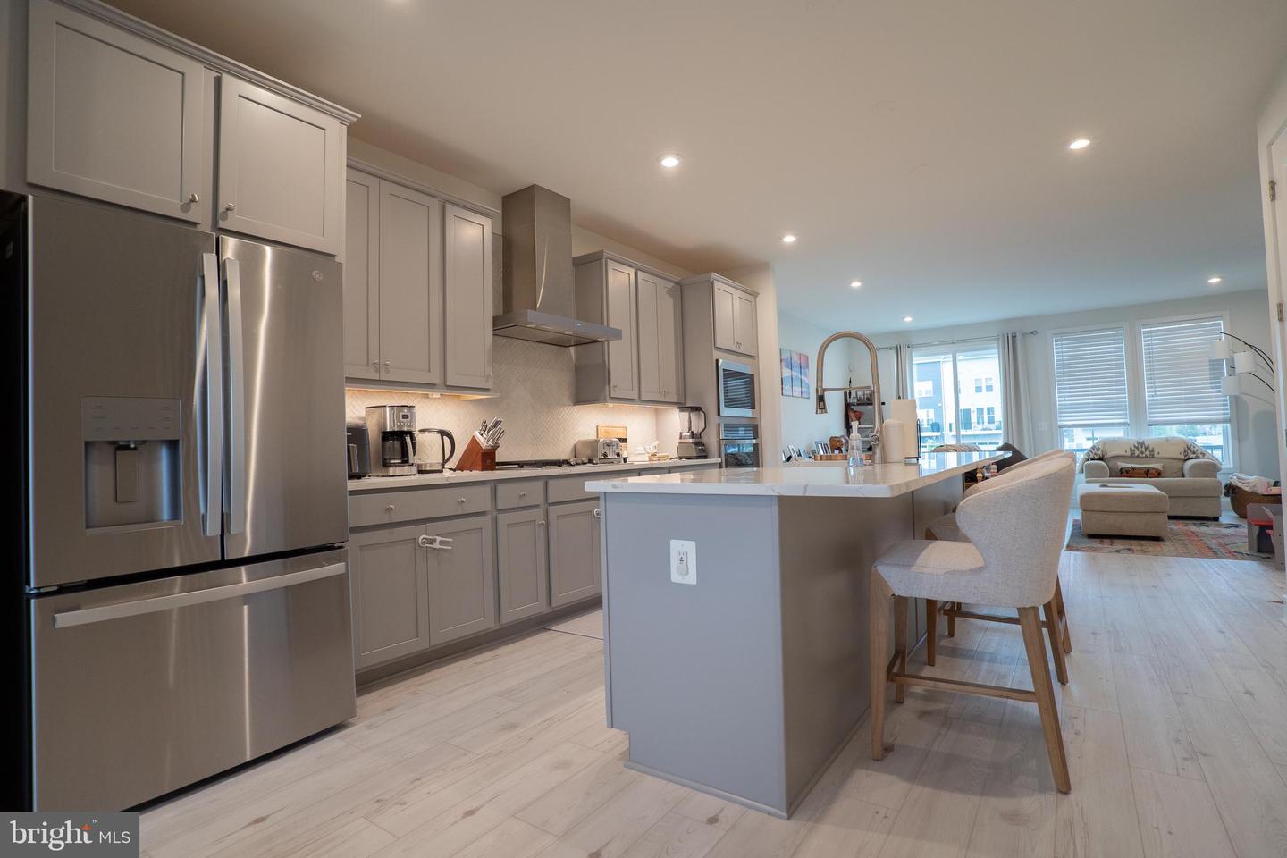 23099 Growler Sq Property Photo 18
