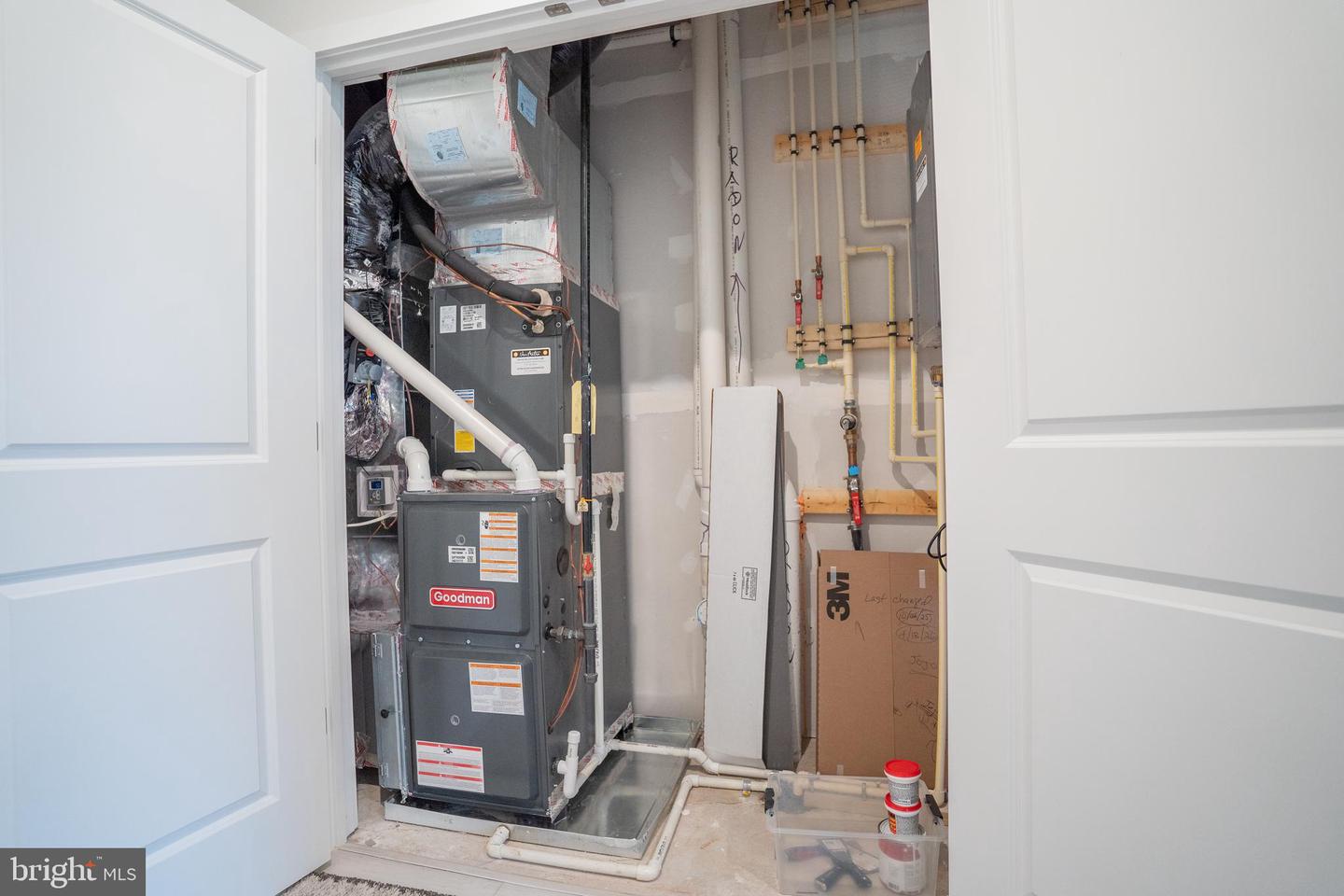 23099 Growler Sq Property Photo 23