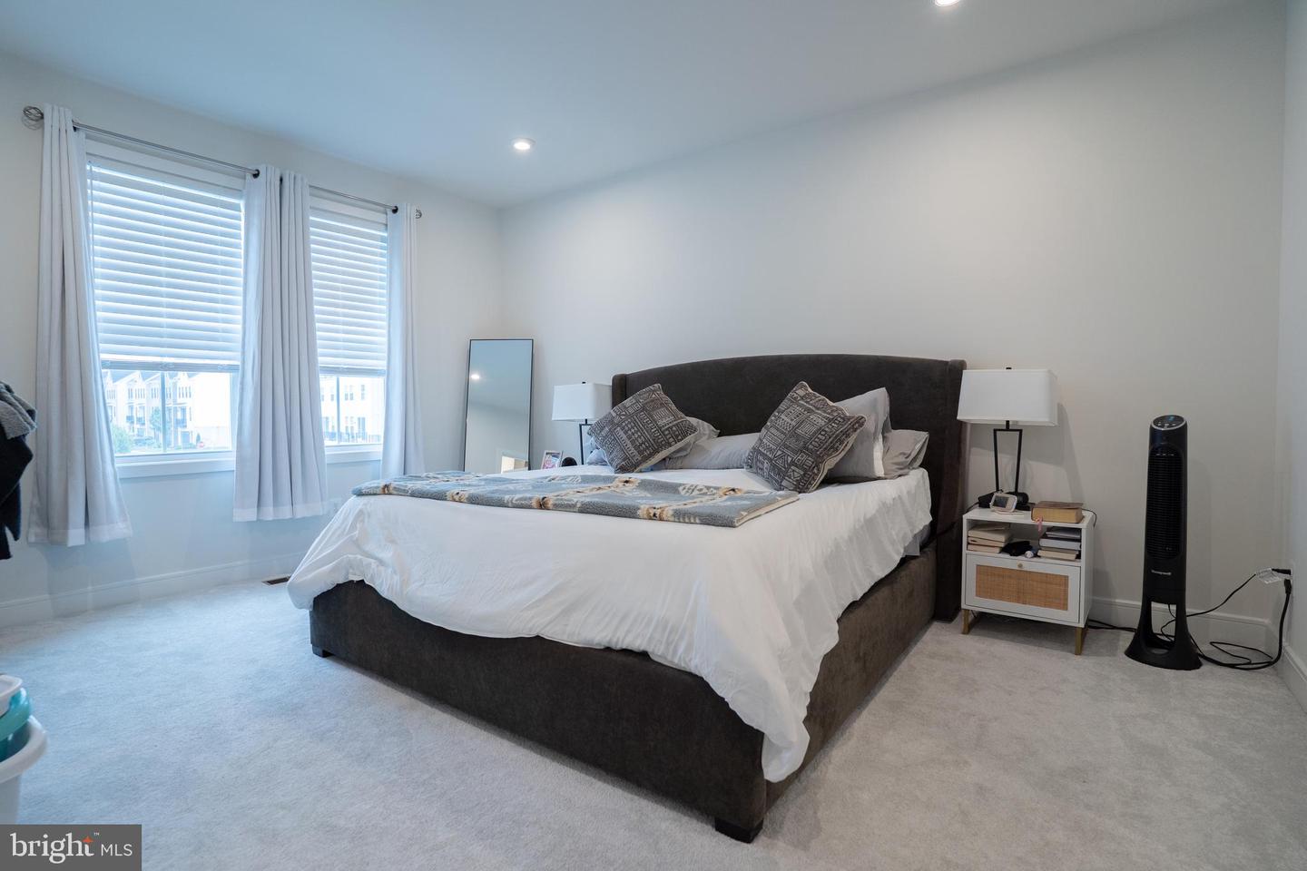 23099 Growler Sq Property Photo 28