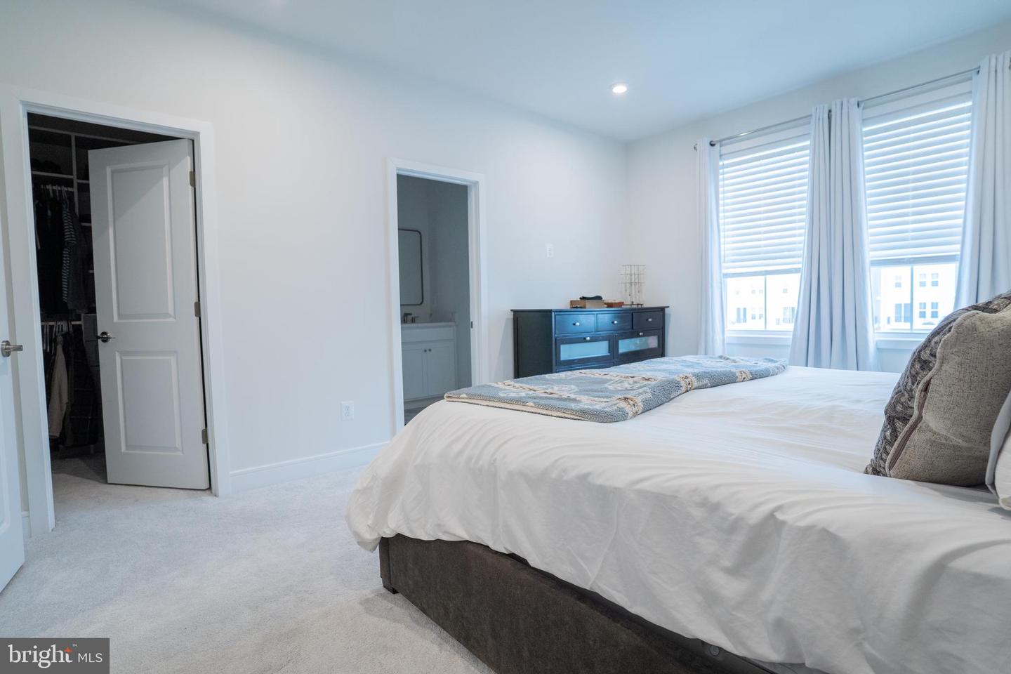 23099 Growler Sq Property Photo 30