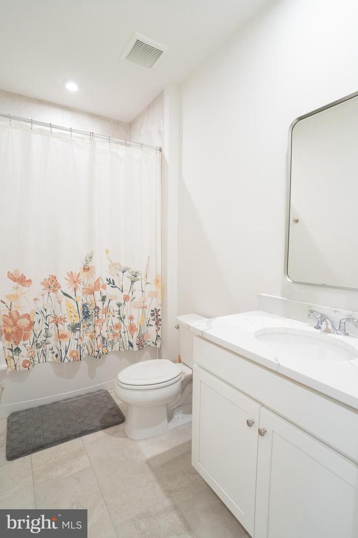 23099 Growler Sq Property Photo 42