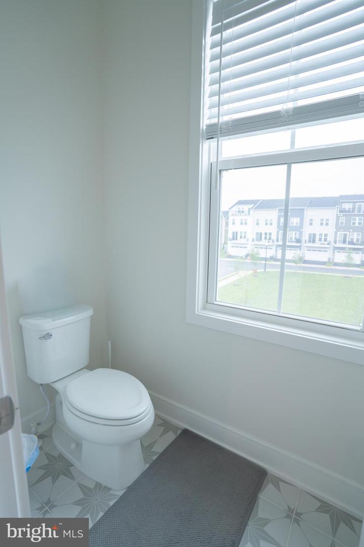 23099 Growler Sq Property Photo 43