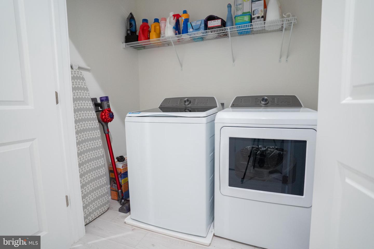 23099 Growler Sq Property Photo 49