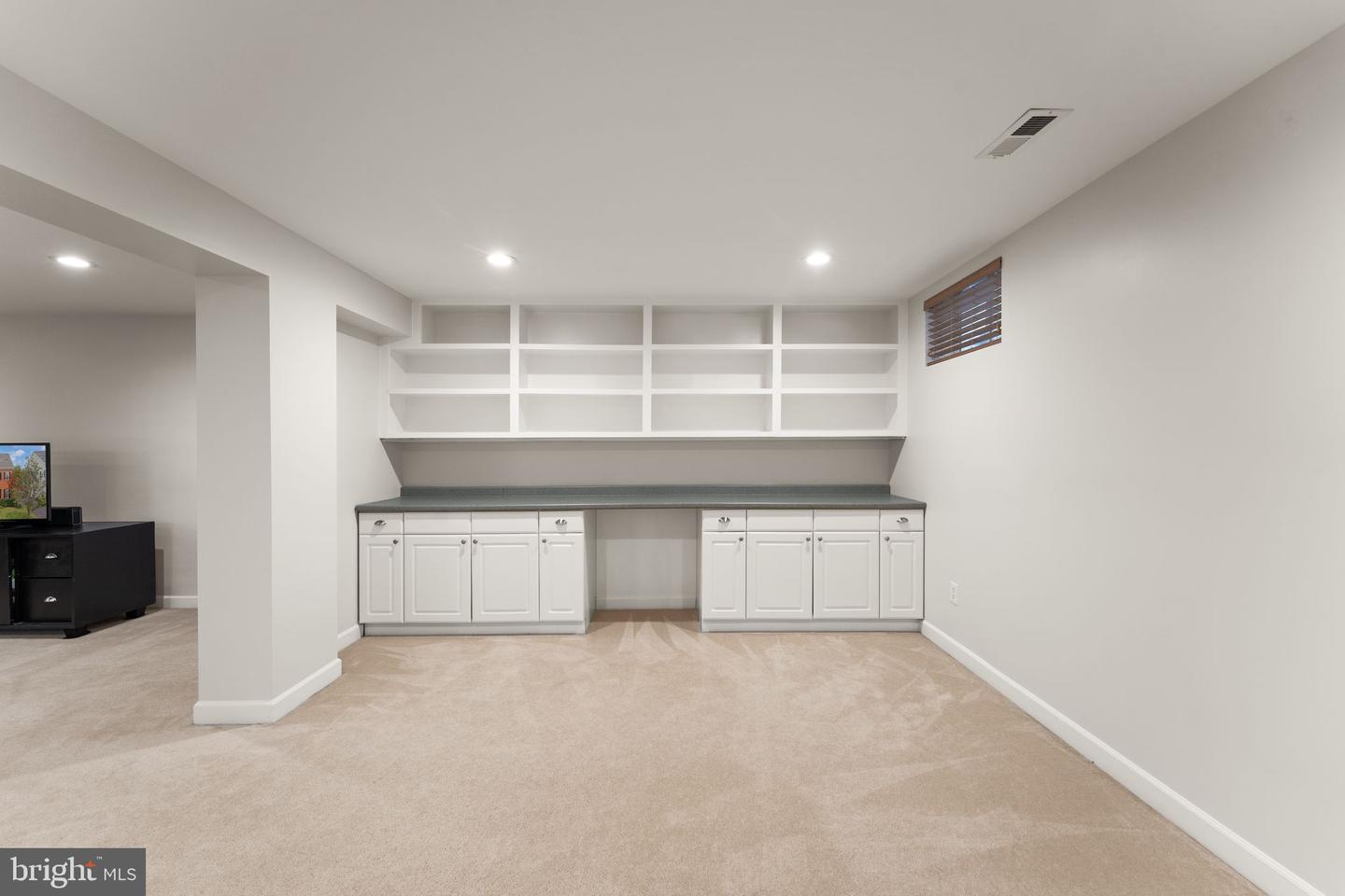 43728 Collett Mill Ct Property Photo 90