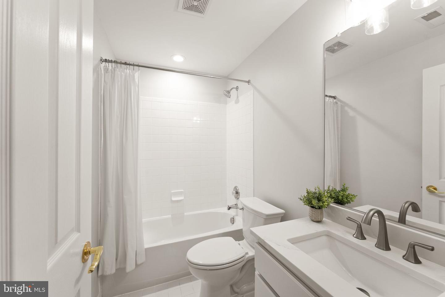 43728 Collett Mill Ct Property Photo 94