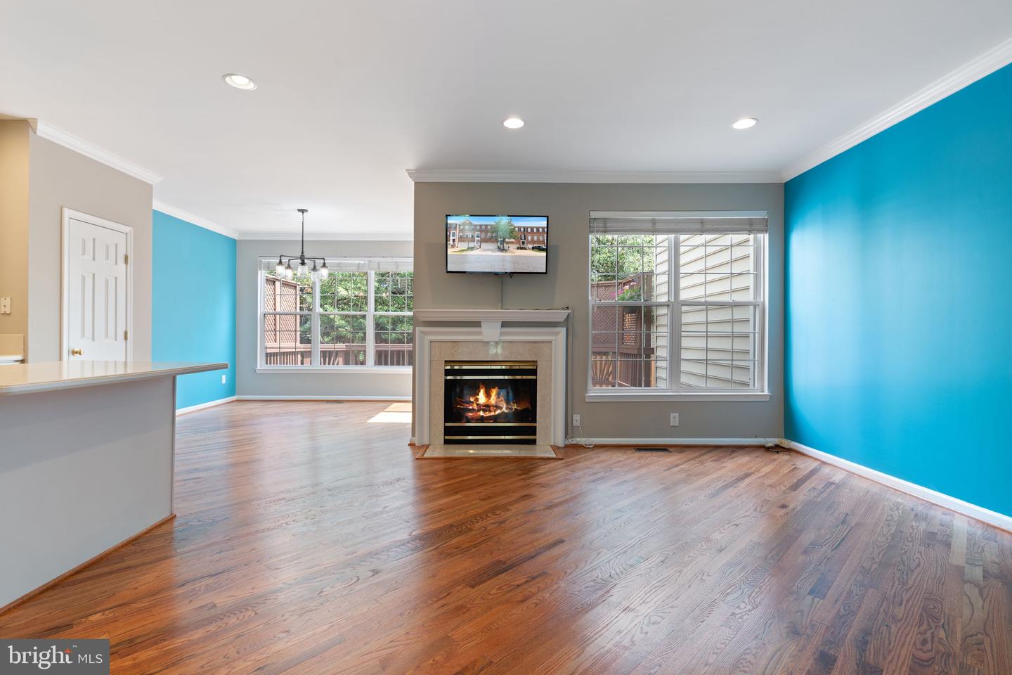 20804 Miranda Falls Sq Property Photo 6