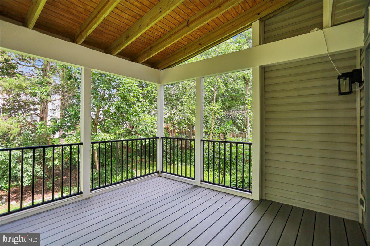 43436 Orson St Property Photo 11