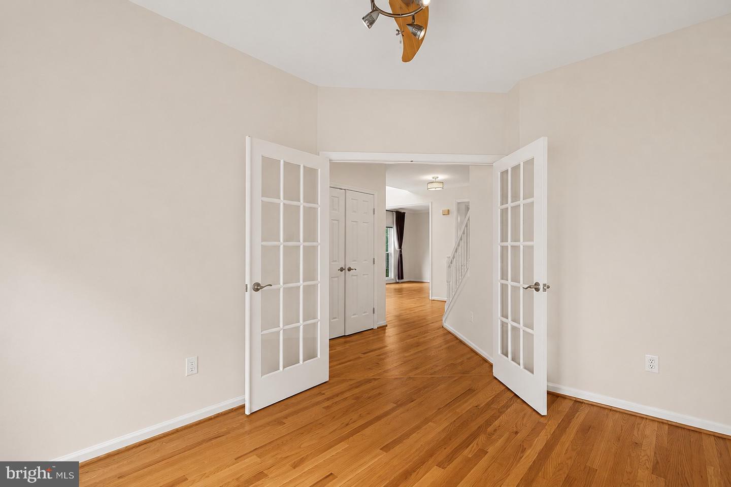 43436 Orson St Property Photo 16