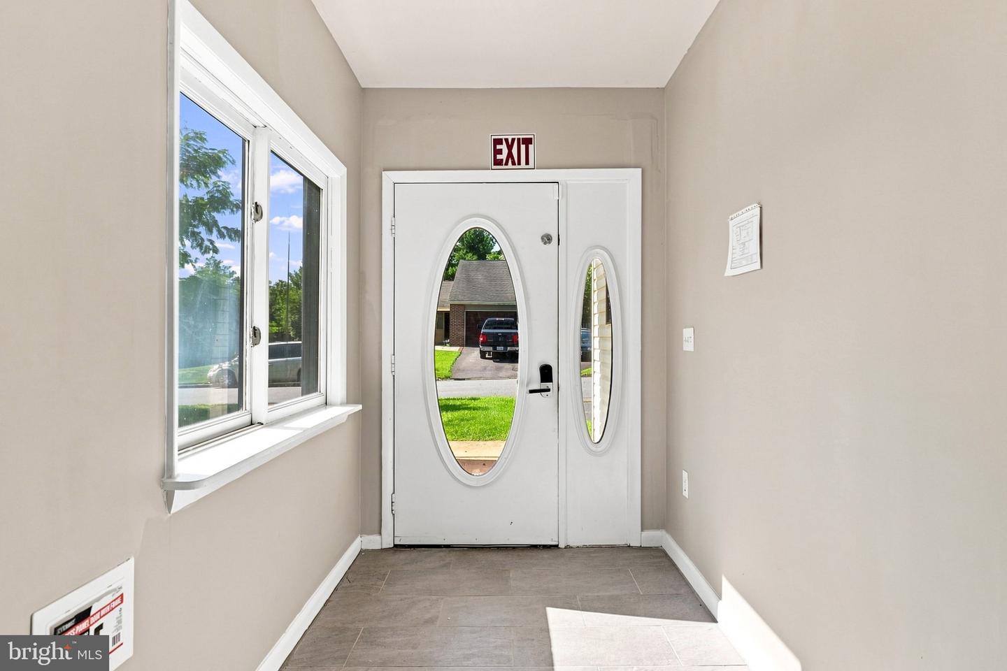 109 Biscayne Ct Property Photo 3
