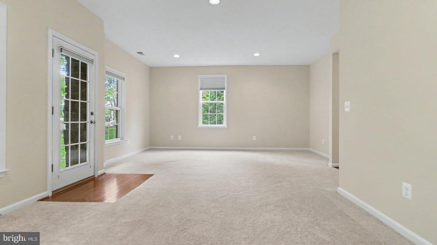 42371 Trellis Sq Property Photo 10
