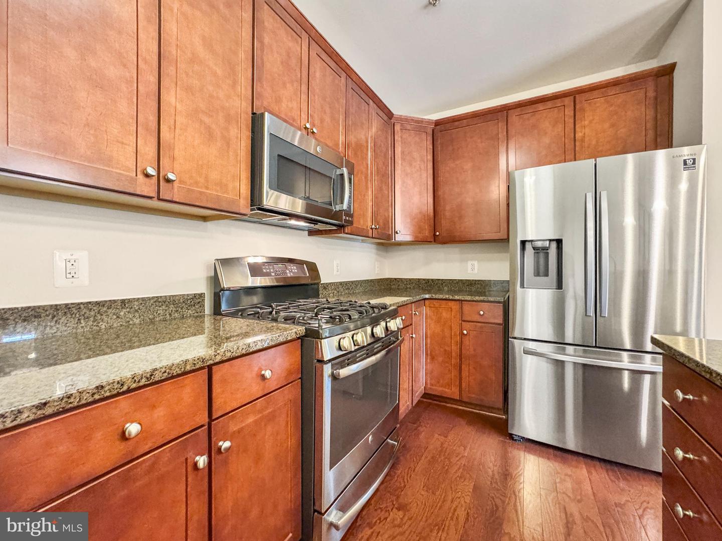43520 Stonecliff Ter Property Photo 17