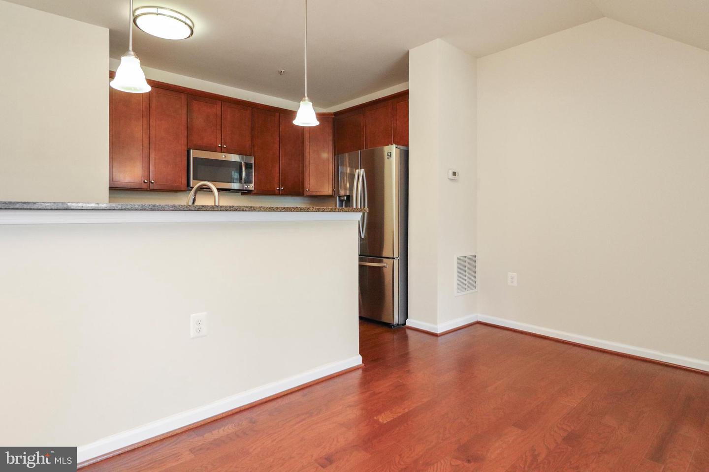 43520 Stonecliff Ter Property Photo 20