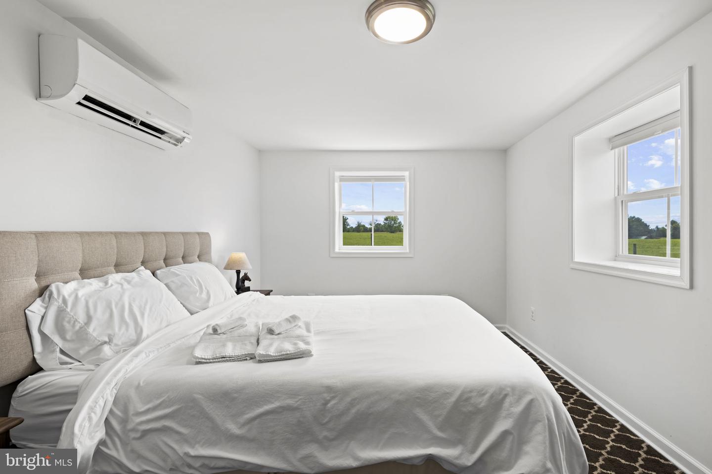 35327 Snake Hill Rd Property Photo 12