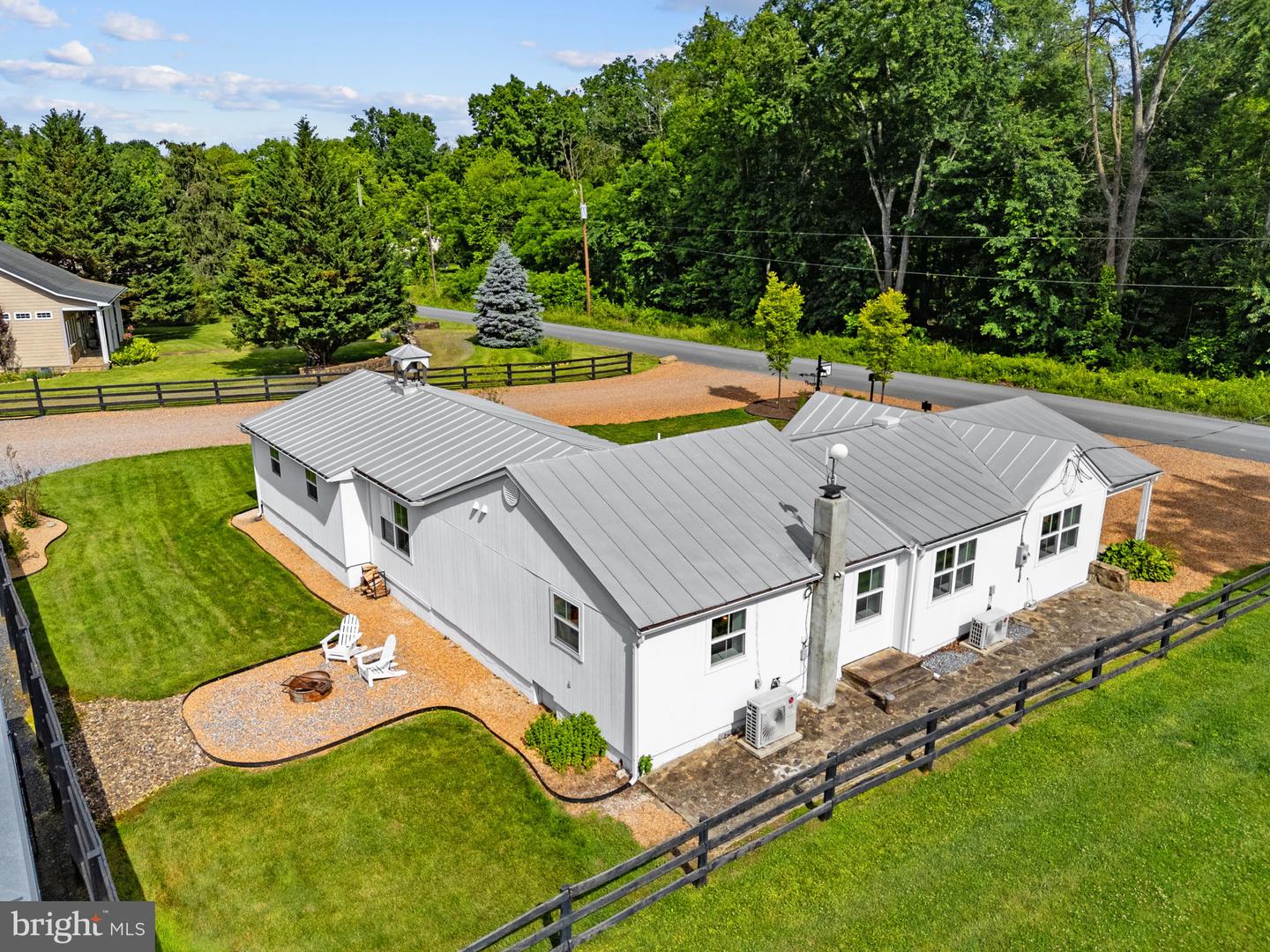 35327 Snake Hill Rd Property Photo 17