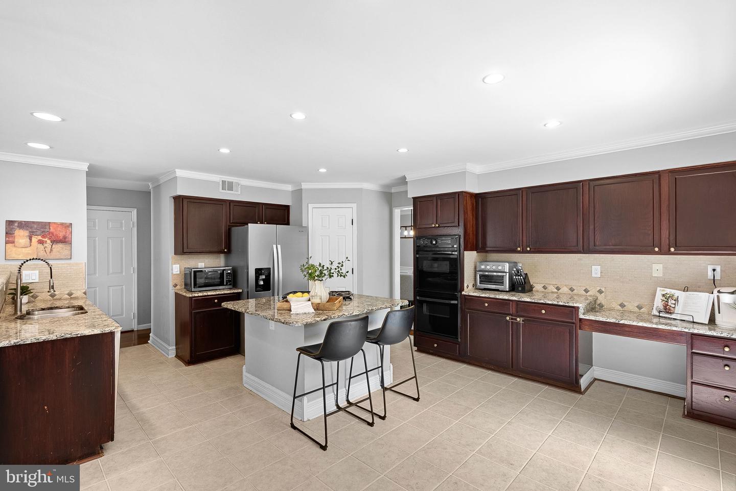 20358 Flushing Meadows Ct Property Photo 12
