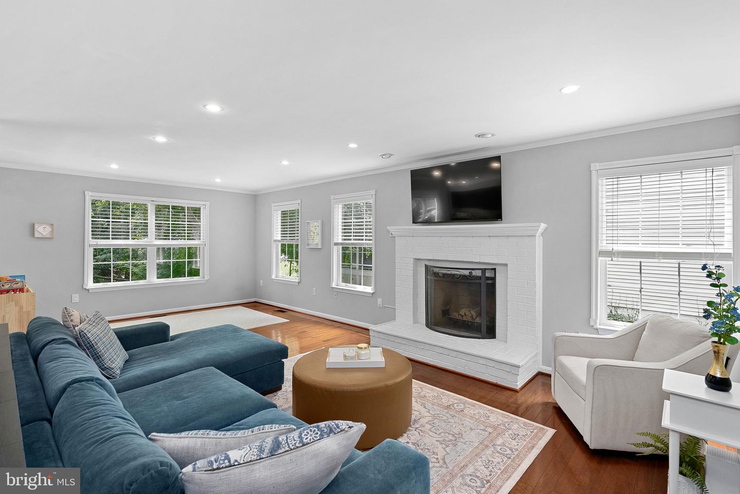 20358 Flushing Meadows Ct Property Photo 13