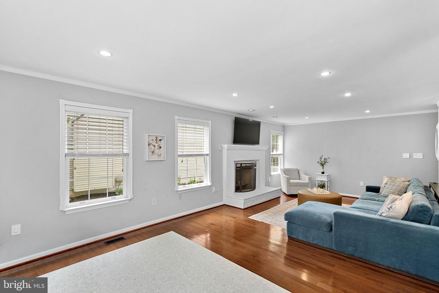 20358 Flushing Meadows Ct Property Photo 16