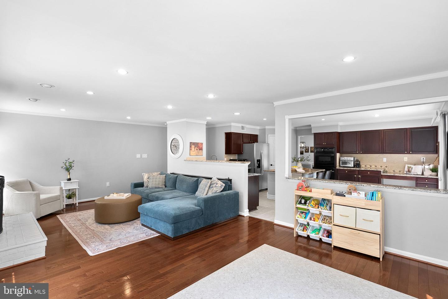 20358 Flushing Meadows Ct Property Photo 17