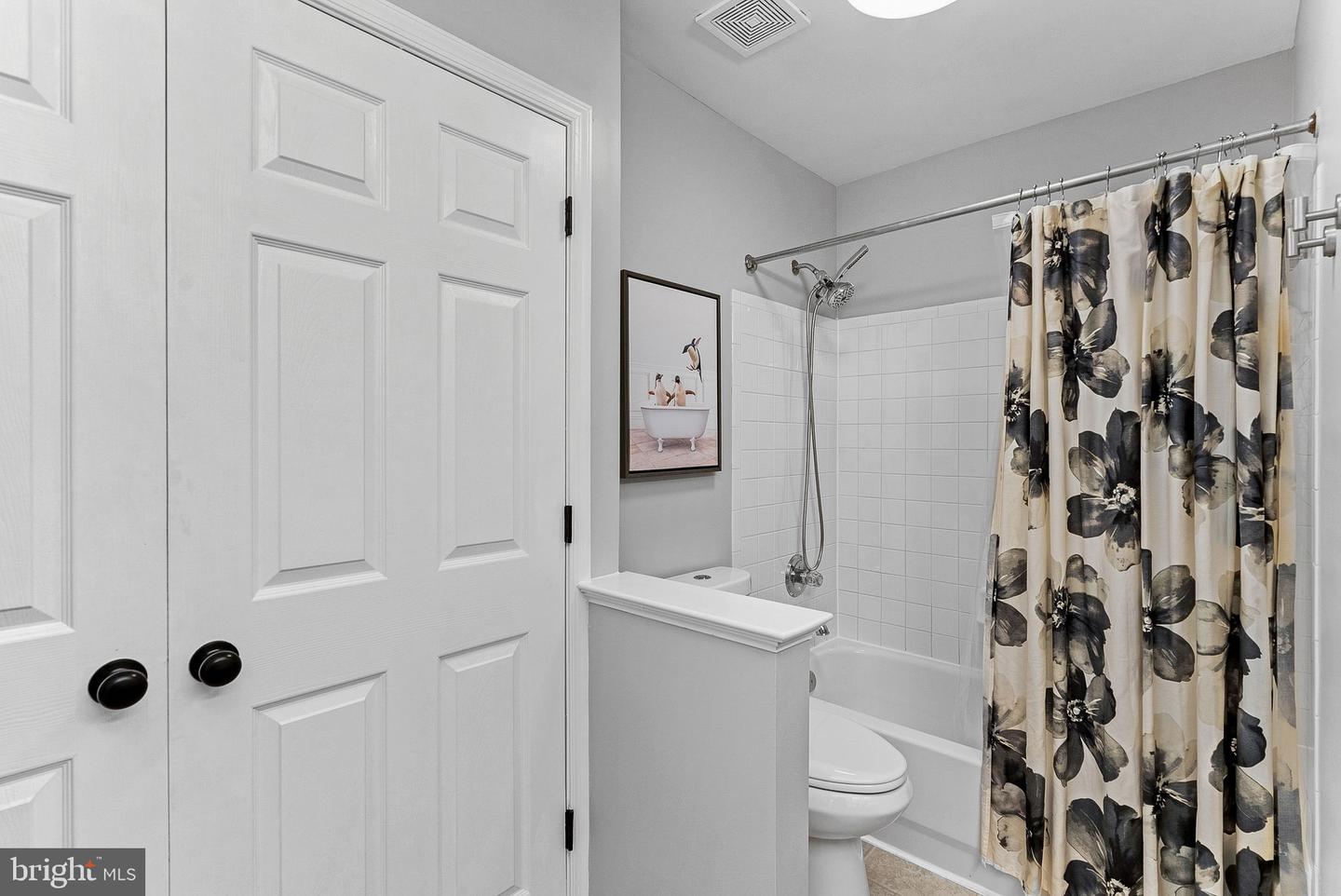 20358 Flushing Meadows Ct Property Photo 35