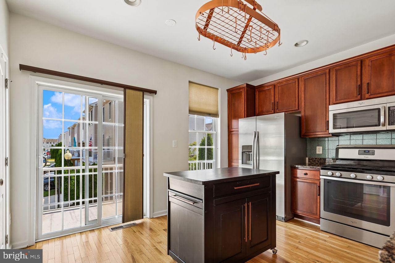25114 Mcbryde Ter Property Photo 3