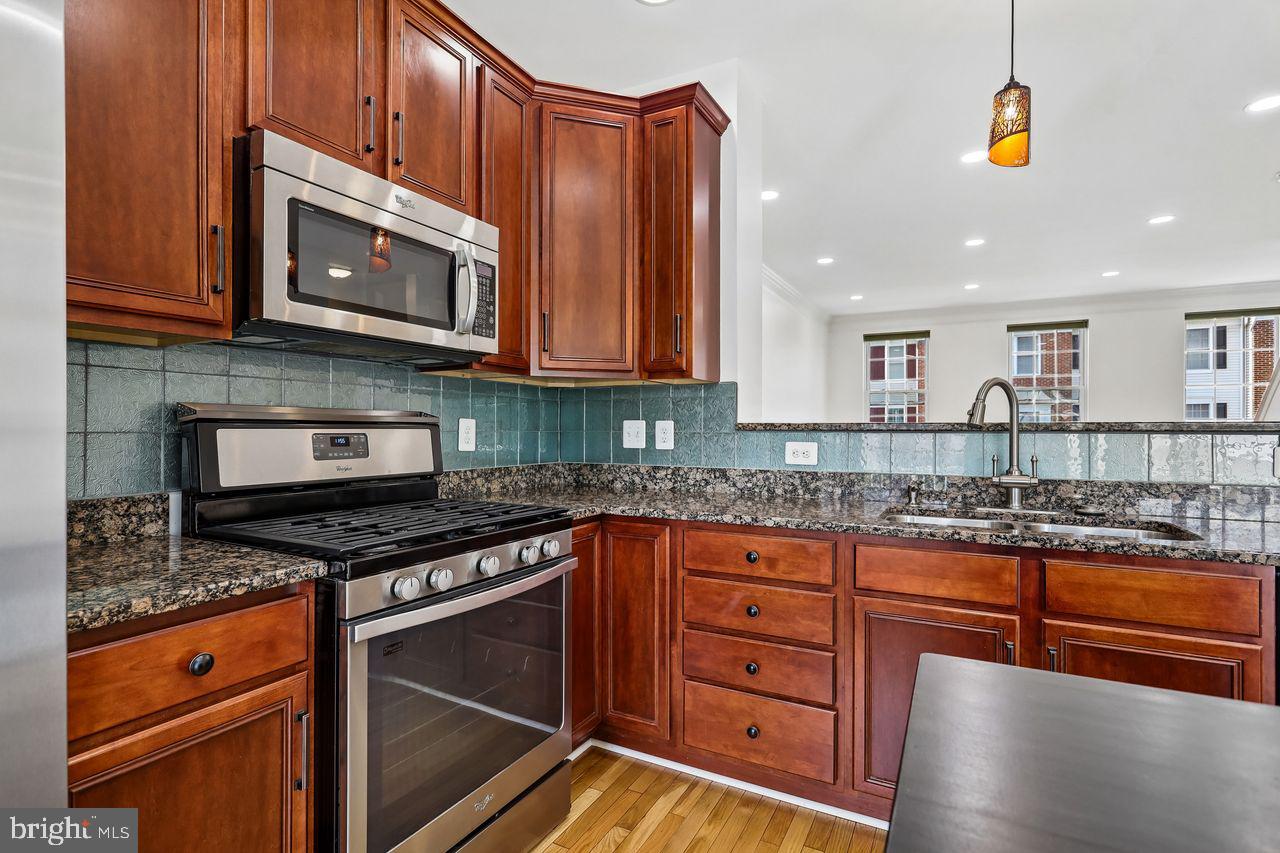 25114 Mcbryde Ter Property Photo 5