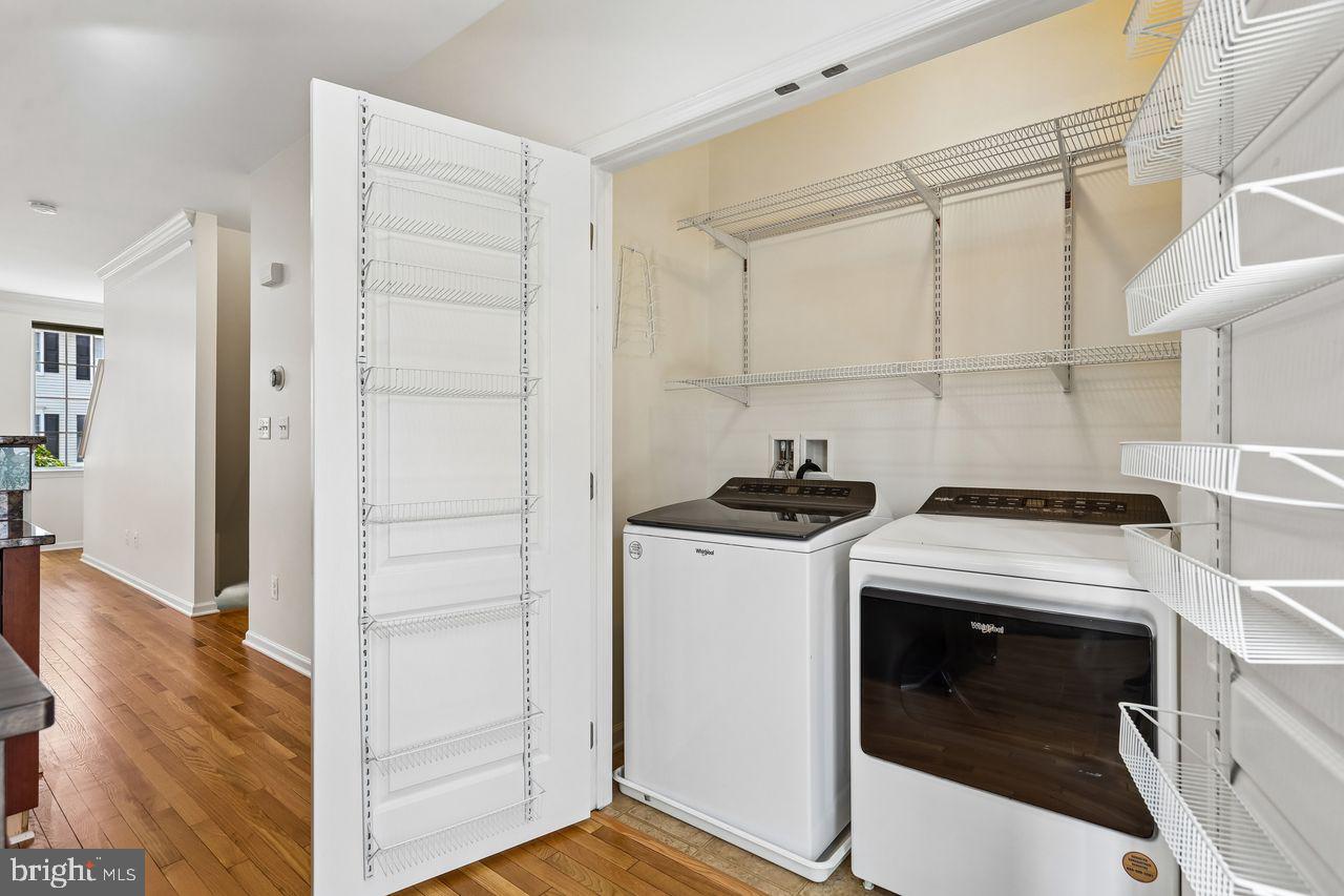 25114 Mcbryde Ter Property Photo 9