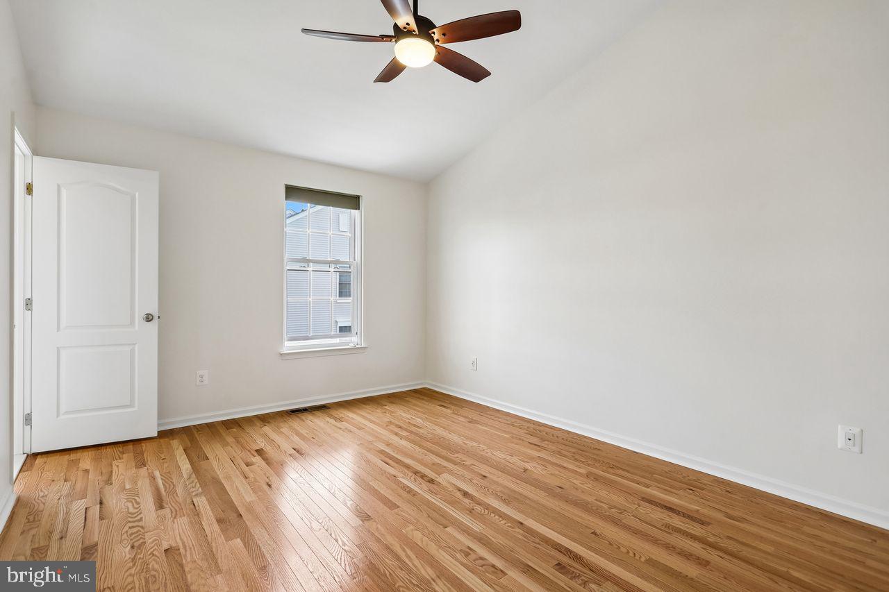 25114 Mcbryde Ter Property Photo 11