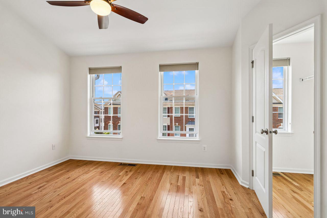 25114 Mcbryde Ter Property Photo 12
