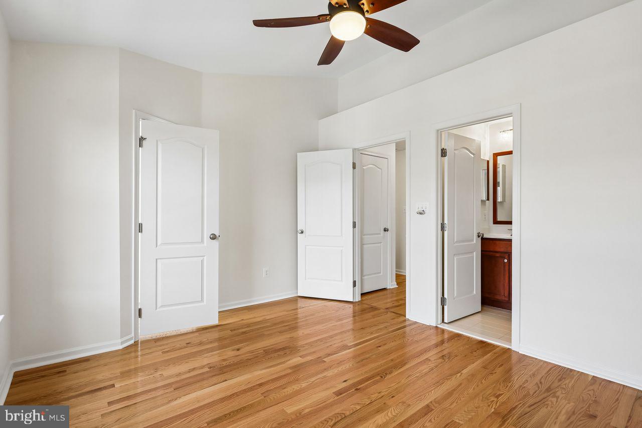 25114 Mcbryde Ter Property Photo 13