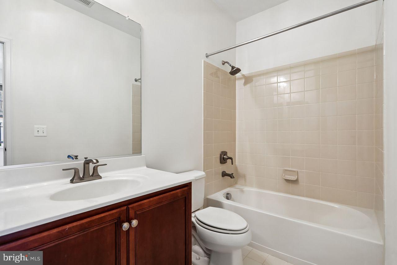 25114 Mcbryde Ter Property Photo 14