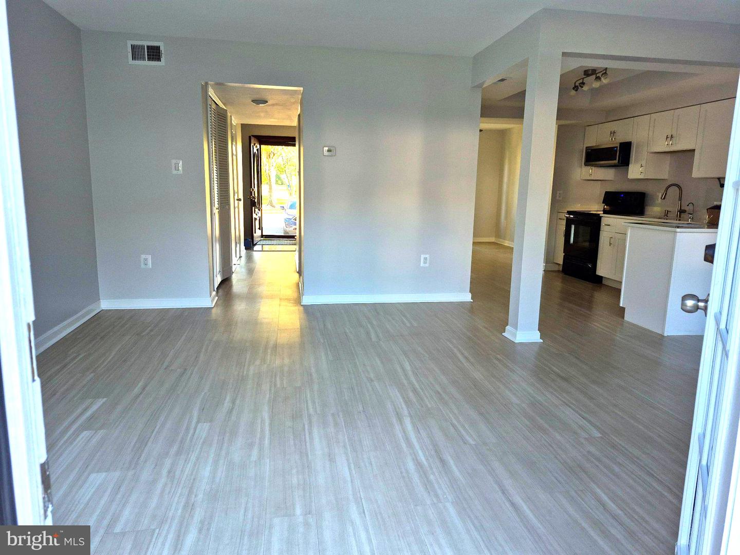 3 Monarch Dr Property Photo 7