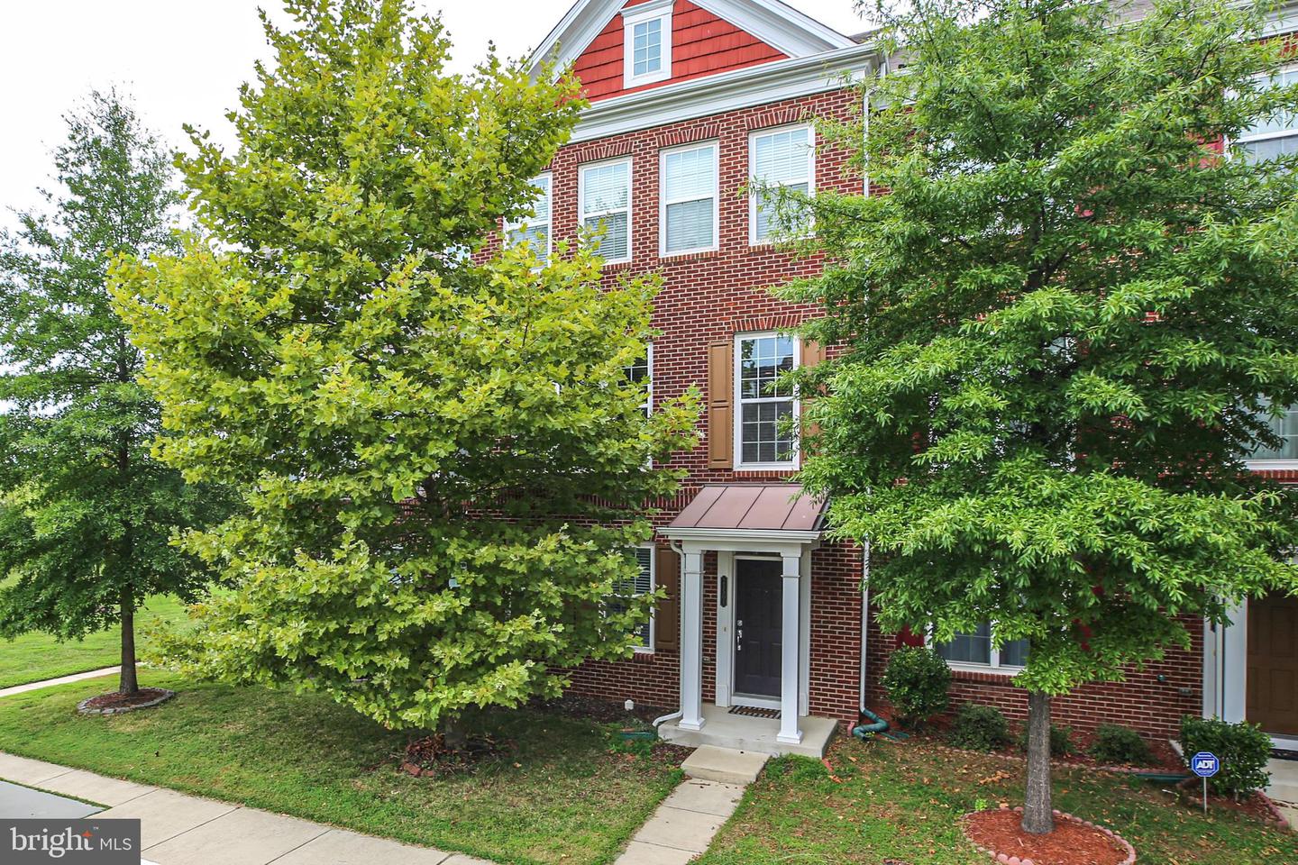 25501 AMBER GATE TER Property Photo 1