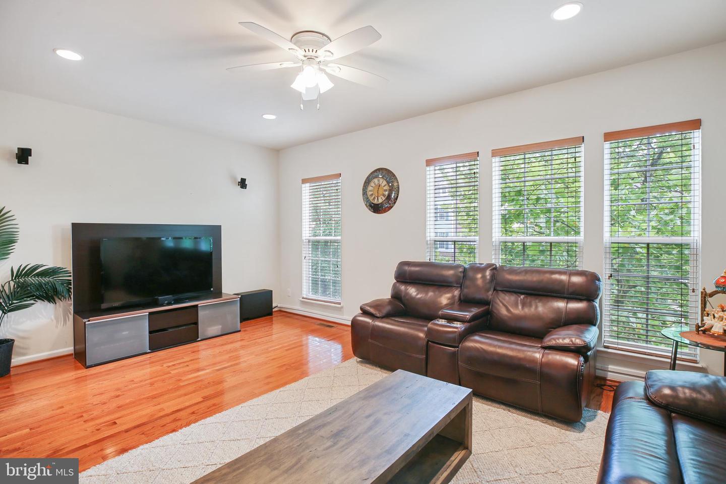 25501 Amber Gate Ter Property Photo 12