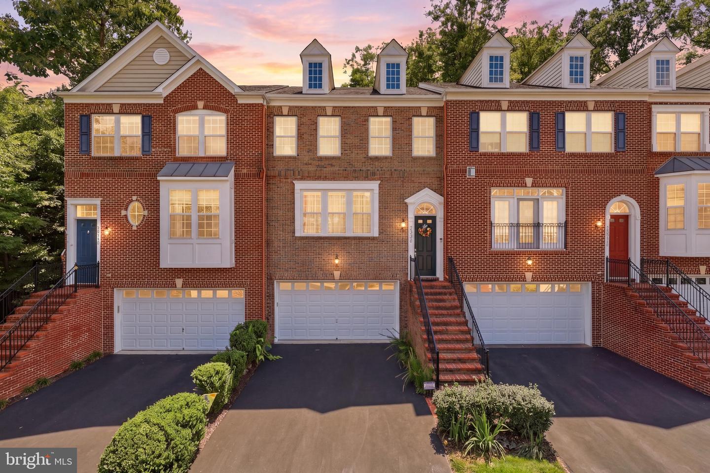 20200 Center Brook Sq Property Photo 1