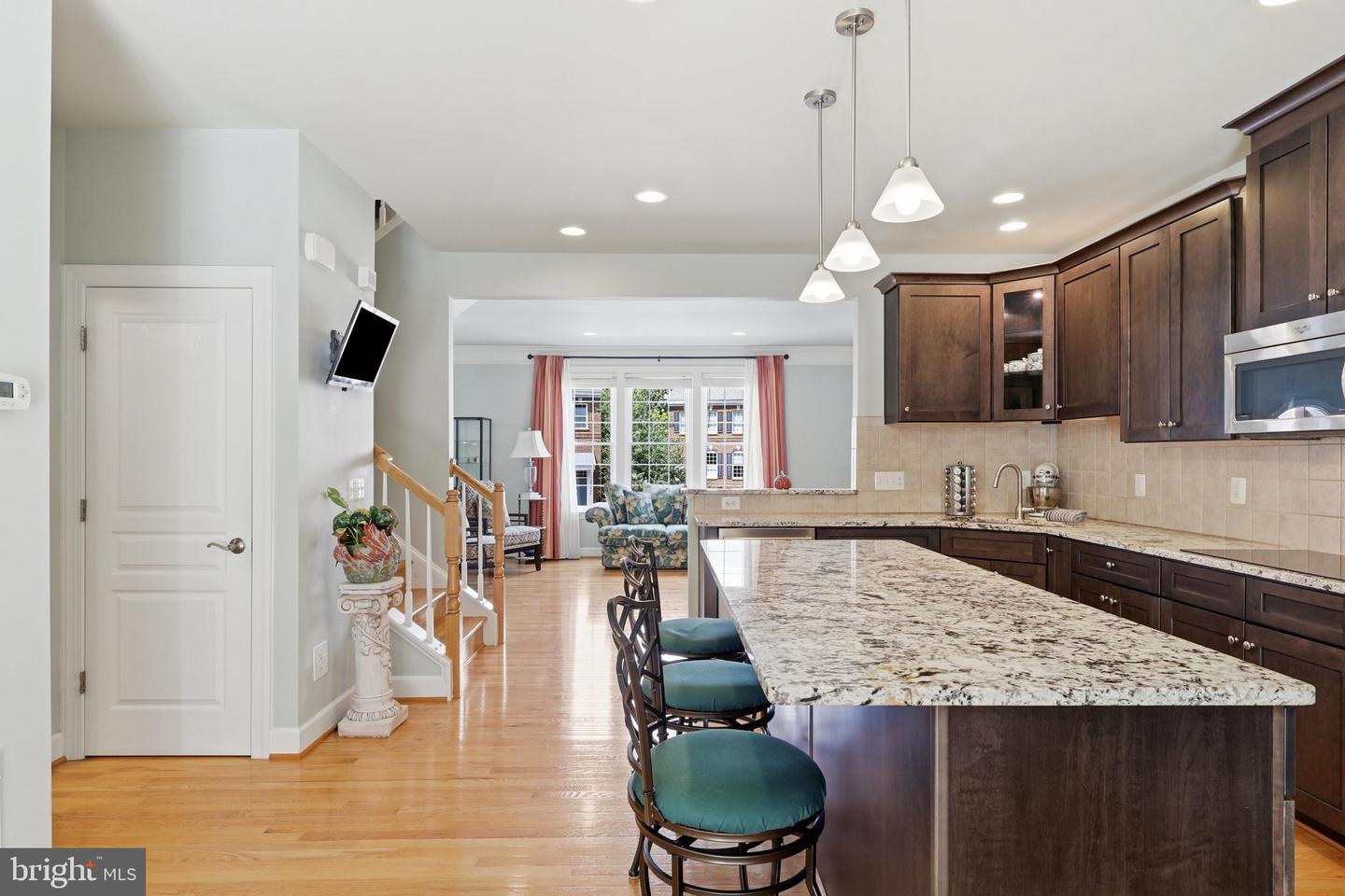 20200 Center Brook Sq Property Photo 7