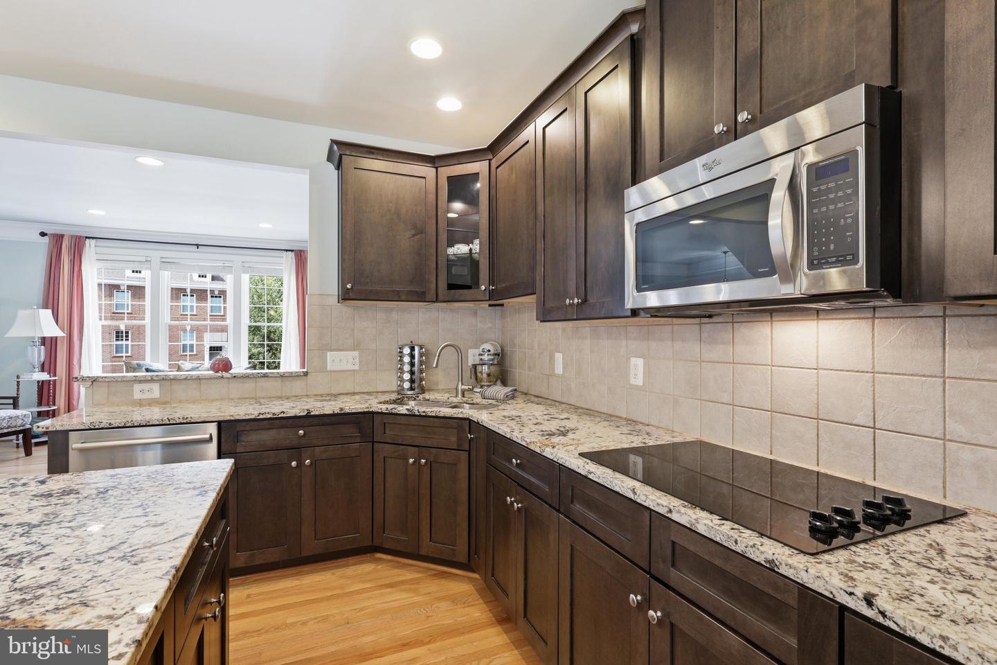 20200 Center Brook Sq Property Photo 11